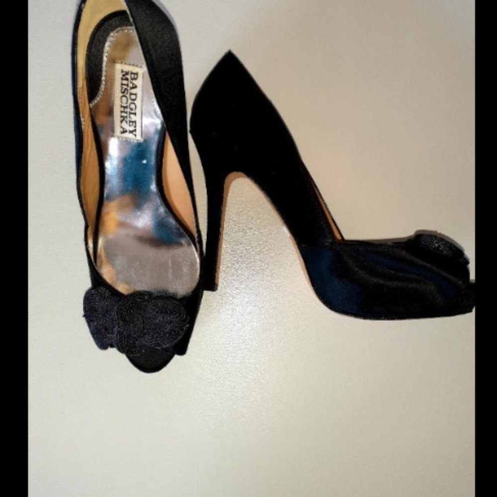 Badgley Mischka platform shoes